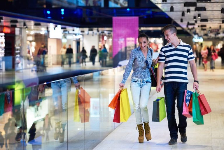 4 Ways to Improve the Retail and hospitality Experience