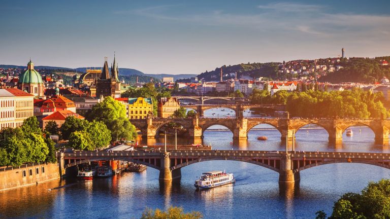 15 Things To Do in Prague: A Guide for Travellers