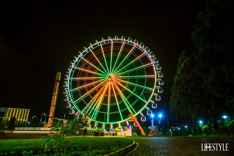 9 Interesting Things about the Two Rivers Mall Ferris Wheel you probably didn’t know