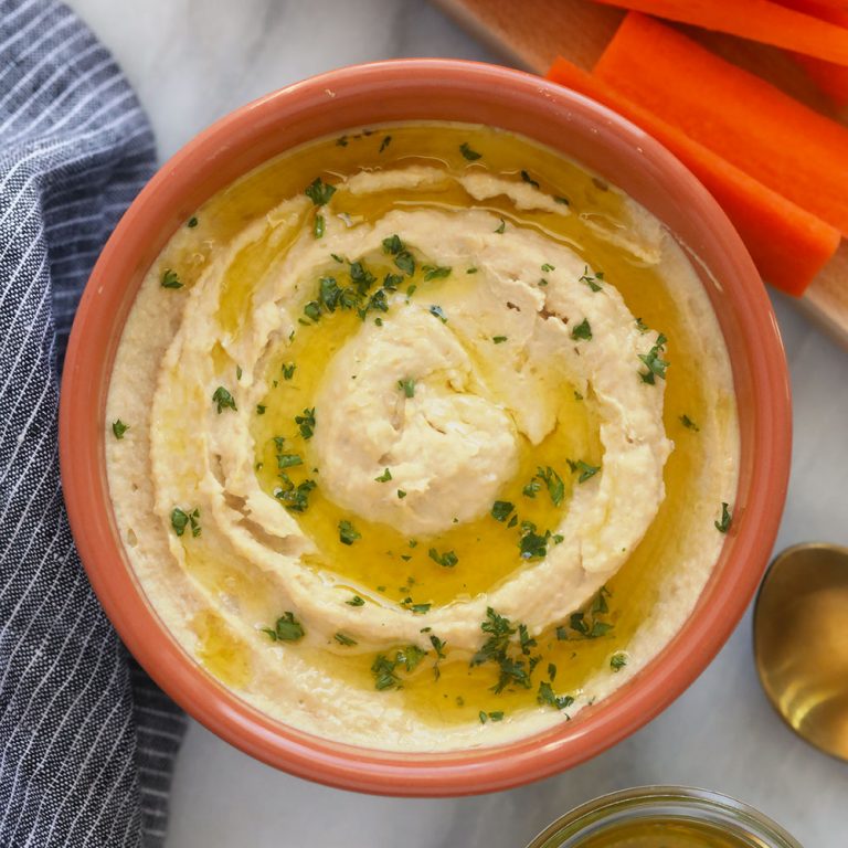 How to Make Hummus (prepared in 5 minutes!)