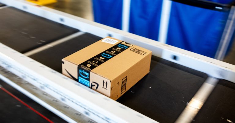 Amazon Angles to Grab Back Customers