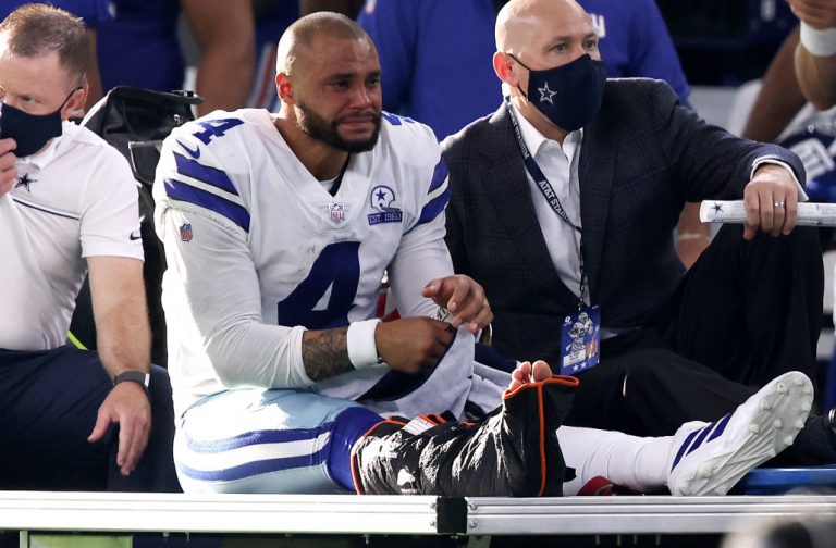 Cowboys QB Dak Prescott suffers awful-looking ankle harm, is carted off