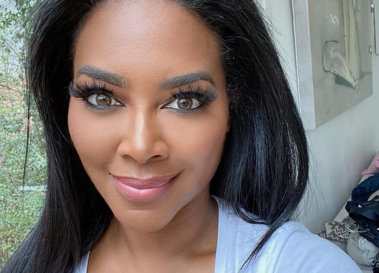 Kenya Moore Wishes A Happy Valentine’s Day To Her Fans