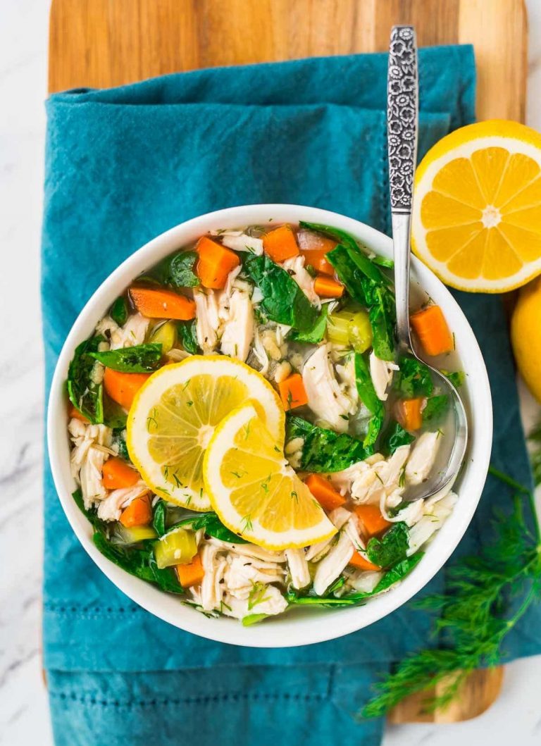 Lemon Chicken Orzo Soup {Simple and Wholesome!} – WellPlated.com