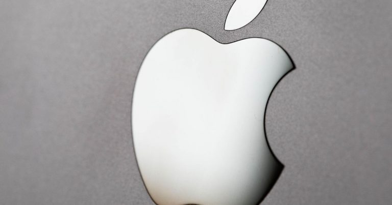 Apple reportedly cuts ties with employee amid uproar over misogynistic writing