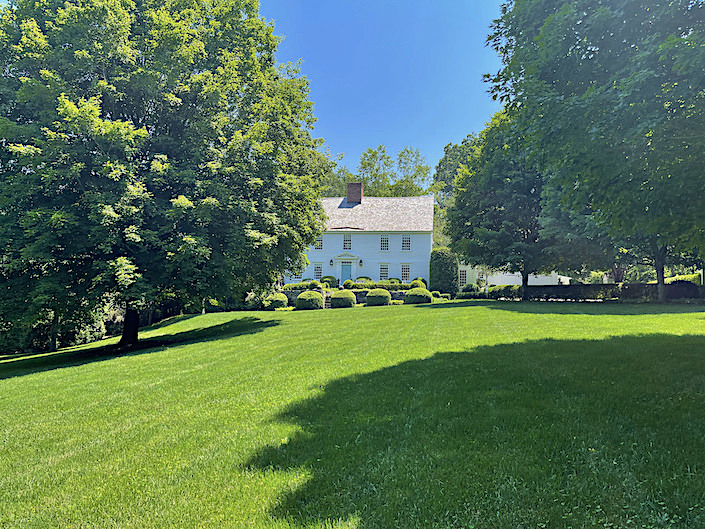 At Home in Connecticut at River Road Farm