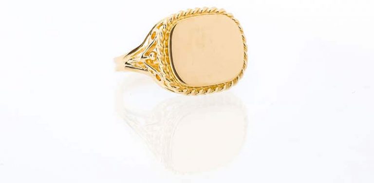 What Are Signet Rings? A Handy Guide On Why And How Should You Wear One