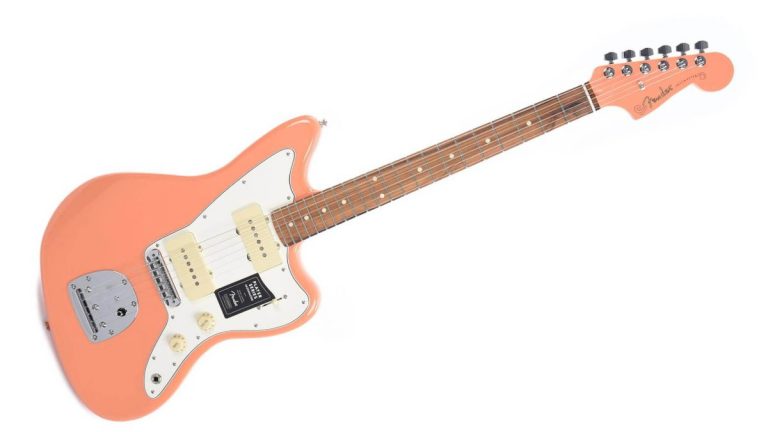 Chicago Music Exchange unveils Player Jazzmaster in exclusive new Pacific Peach finish