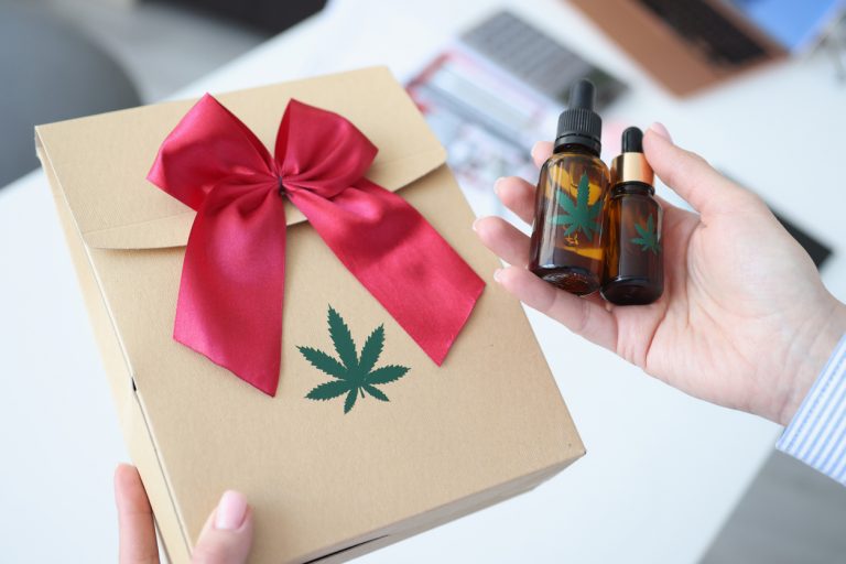 7 Great Gift Ideas You Can Get For Cannabis Connoisseurs