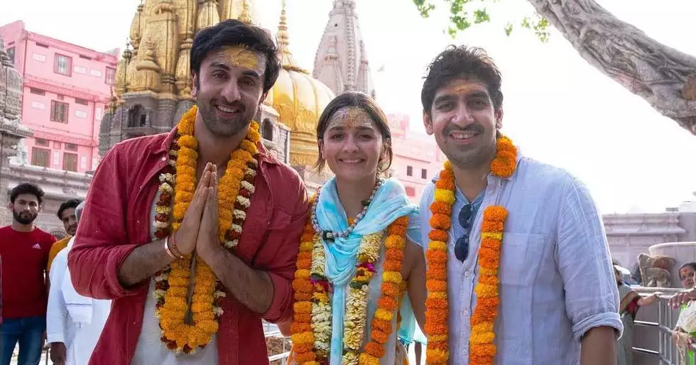 Ayan Mukerji on controversial Brahmastra scene – “it’s a Durga Puja pandal, not temple”