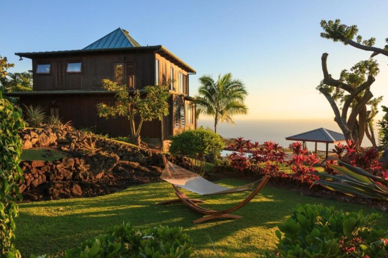 The 9 Best Boutique Hotels on the Big Island, Hawai’i