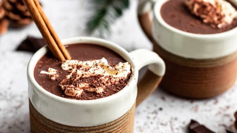 Healthy Hot Chocolate Recipe (vegan & dairy free!)