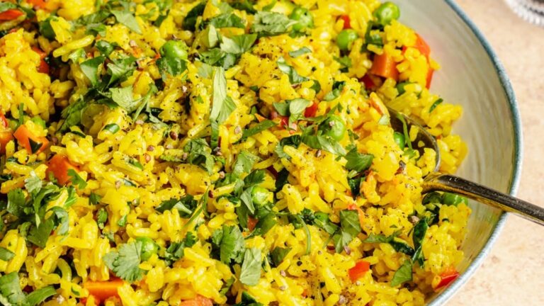 Gigi’s Veggie-Packed Garlic Turmeric Rice