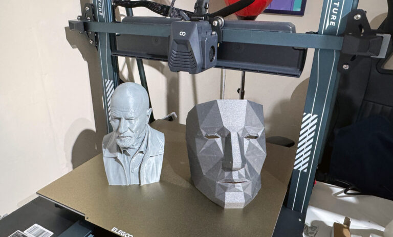 How to 3D print huge models for cosplay and game rooms with the Neptune 4 Max