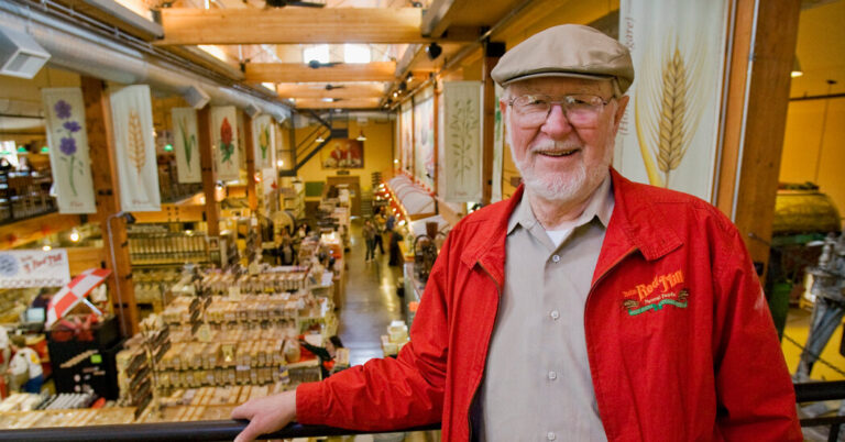 Bob Moore, Who Founded Bob’s Red Mill, Is Dead at 94