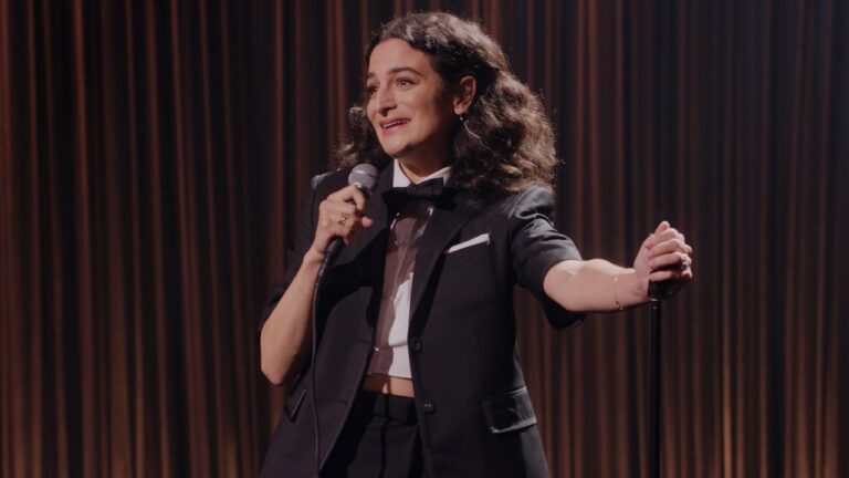 Jenny Slate Has No Chill, and She Prefers It That Way