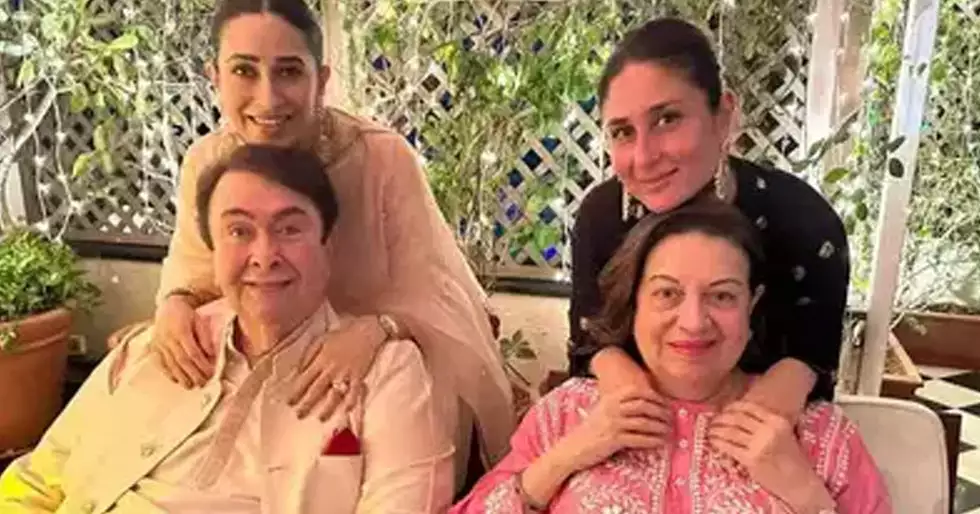 Randhir Kapoor and Babita Kapoor spend quality time with Kareena Kapoor Khan and Saif Ali Khan